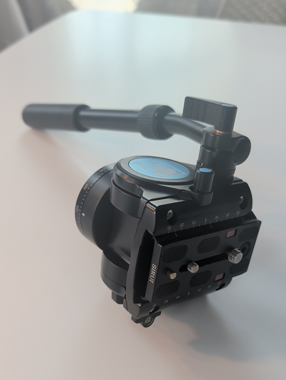 Sirui VH-10 Fluid Video Head – Professional Aluminum Tripod Head